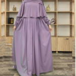 Robe avec cape et foulard R(3233)